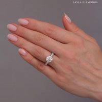 Round Cut Engagement Rings with Timeless Brilliance