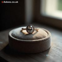 1ct Oval Seamless 2D Halo Lab Grown Diamond Engagement Rings in London