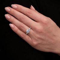 Modern Elegance Redefined with Round Cut Engagement Rings
