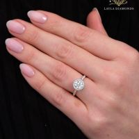 Graceful Sparkle in a Modern Round Engagement Ring