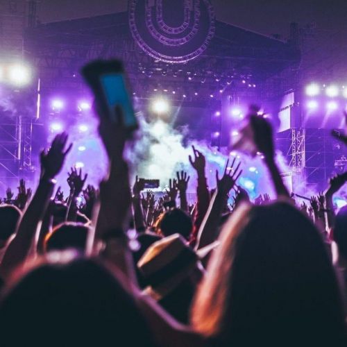 Looking for a Singer Guitarist for your event?